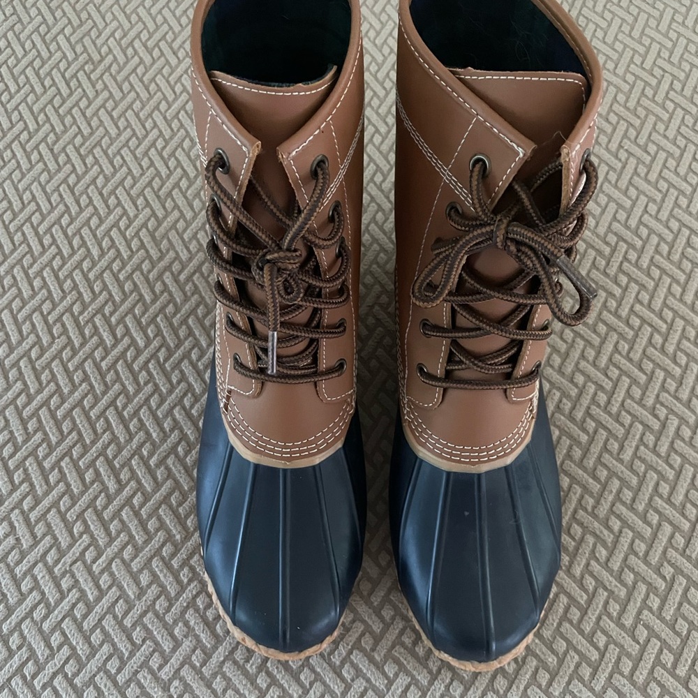 Lands' End Tan and Blue Lace-Up Boots